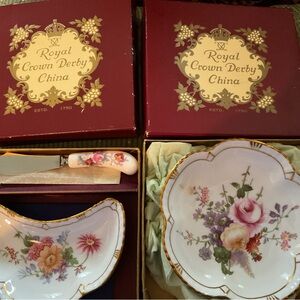 Royal Crown Derby Floral Dinnerware with Gold Trim